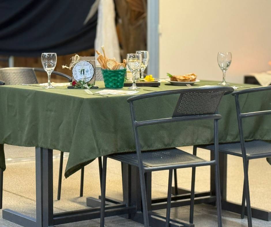 “Compartiendo Logros” – Cena de Cuatro Pasos con Amigos y Familia (2)