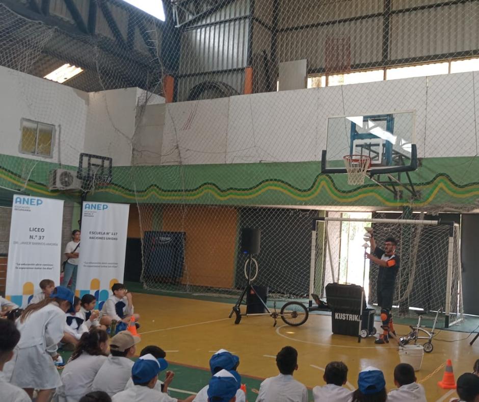 Encuentro educativo en el Complejo SACUDE (4)