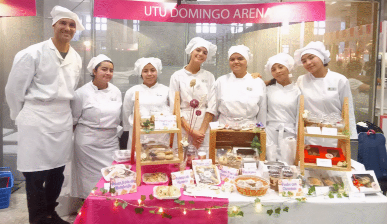 Formación y creatividad: la Escuela Técnica Domingo Arena en la Expo Pastelería